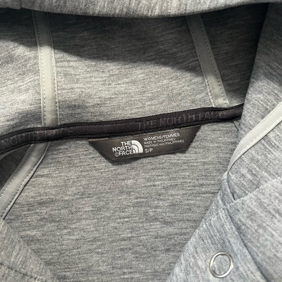 The North Face Heather Gray Women's Hoodie - Picture 6 of 8